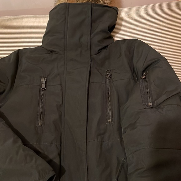 Joe Fresh Winter Down Jacket. - Picture 7 of 7
